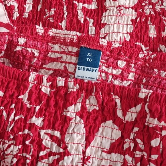 Old Navy Smocked Tank Top - Picture 2 of 5